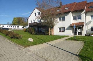 Wohnung kaufen in An Der Kapelle 73, 08538 Weischlitz, Eigentumswohnung in Heinersgrün, 2 Zimmer Dachgeschoss Wohnung mit Einbauküche offen im Wohnzimme...