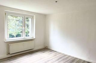 Wohnung mieten in Straße Der Freundschaft, 17091 Rosenow, ++helle 2-Zimmer mit Wannenbad++