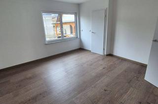 Wohnung mieten in 56814 Bruttig-Fankel, Erstbezug nach Sanierung mit Balkon: Freundliche 3,5-Zimmer-Wohnung mit geh. Innenausstattung