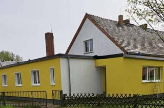 Haus kaufen in Wüstermarke 6a, 15926 Heideblick, Zwei Häuser (300 m²) mit Werkstatt & Garagen. Berlin 52 Min. Eines schnell bezugsfertig.