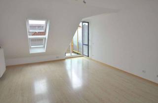 Wohnung kaufen in Birkenhof, 15831 Blankenfelde-Mahlow, 2 Zimmer Dachgeschoss-Wohnung sehr gepflegt - als Kapitalanlage mit Potenzial