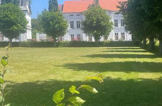 Wohnung kaufen in 18581 Putbus, 2-Zimmerwohnung mit großer Terrasse am Circus von Putbus