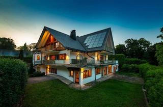 Villa kaufen in 82340 Feldafing, Exklusive Landhaus-Villa in malerischer Landschaft zwischen See und Golfplatz