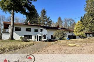 Haus kaufen in 66620 Nonnweiler, Großzügiges Landhaus mit 2,5 Hektar Wald-/ und Grünfläche in Nonnweiler - Otzenhausen