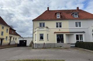 Anlageobjekt in Brunnenstraße 24, 19370 Parchim, Sanierungsbedürftiges Mehrfamilienhaus in zentraler Lage