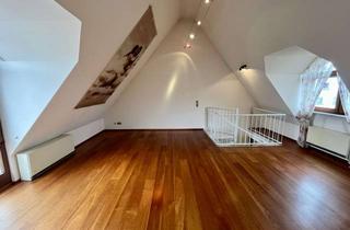 Wohnung kaufen in Haupstr. 24, 73262 Reichenbach, Charmantes City-Home mit Balkon – Maisonette-Design für Singles & Paare