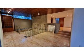 Villa kaufen in 76228 Wolfartsweier, Großzügige Architektenvilla in bevorzugter Wohnlage