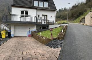 Einfamilienhaus kaufen in Dorfstraße 23, 53505 Altenahr, Gepflegtes Einfamilienhaus mit Garage und Stellplatz in Altenburg