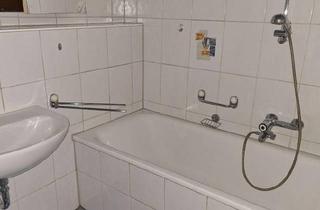 Wohnung kaufen in Bruckstraße 96, 46519 Alpen, Alpen - Provisionsfrei* Gr. 3-Zi.-Wohnung f. Handwerker, bezugsfrei. mit Garage!