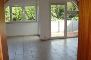 Haus mieten in 65817 Eppstein, Attraktive 4-Raum-Doppelhaushälfte in Eppstein