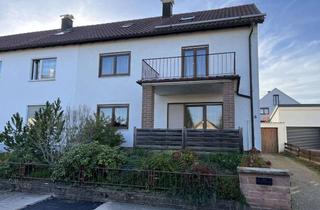 Doppelhaushälfte kaufen in 73642 Welzheim, Attraktive Doppelhaushälfte mit Garage und großem Garten