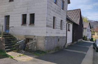 Bauernhaus kaufen in 97653 Bischofsheim, Bischofsheim in der Rhön - Bauernhaus mit Scheune und Stallungen