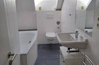 Wohnung kaufen in 82223 Eichenau, Eichenau - Frisch sanierte 2 Zimmer ETW mit Garten in Eichenau