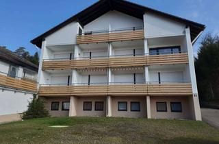 Wohnung kaufen in 72250 Freudenstadt, Im Herzen des Naturparks Schwarzwald gelegene 2-Zimmer-Wohnung mit Balkon und Schwimmbad