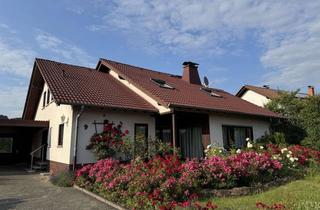 Einfamilienhaus kaufen in Brüder-Grimm-Straße, 35274 Kirchhain, Provisionsfrei - schönes, modernisiertes Einfamilienhaus in Kirchhain