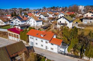 Einfamilienhaus kaufen in 94209 Regen, Geräumiges, preiswertes und saniertes 8-Raum-Einfamilienhaus in Regen