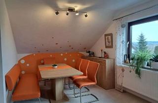 Wohnung kaufen in 72186 Empfingen, Geschmackvolle, modernisierte 3-Raum-DG-Wohnung mit Einbauküche in Empfingen