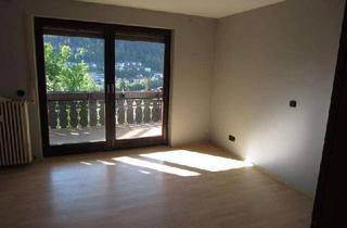 Wohnung kaufen in 75323 Bad Wildbad, Bad Wildbad schöne 2 Zi Gartengesch WHG 55qm , Bj 83, Balkon, EBK, Stellplatz