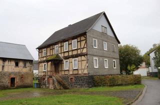 Bauernhaus kaufen in 35075 Gladenbach, Objekt mit viel Potenzial in Galdenbach OT: Hofreite mit gr. Bauernhaus, Scheune und Nebengebäuden!