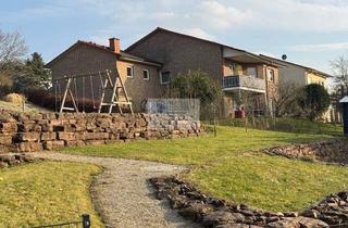 Haus kaufen in 34537 Bad Wildungen, Bad Wildungen - Neuwertiges Zweifamilien-Haus mit getrennten Eingängen