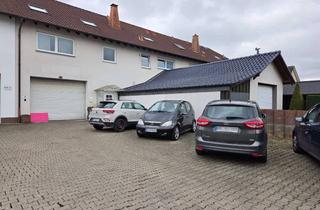 Gewerbeimmobilie kaufen in 58708 Menden, Gepflegtes 3-Familienhaus mit zusätzlicher Halle in Menden (Bösperde)