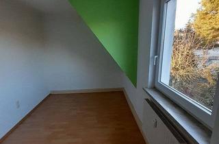 Wohnung mieten in 08134 Wildenfels, Wildenfels - Gemütlich, bezahlbar auf Wunsch mit EBK-Zeile
