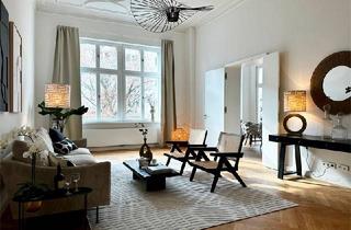 Wohnung kaufen in Grolmanstraße 52, 10623 Berlin, Berlin - Altbauornamentik im sanierten Altbau und Großstadtromantik am Savignyplatz