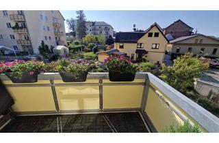 Wohnung kaufen in 08371 Glauchau, Sonnige 3 Zimmer - Wohnung mit schönem Balkon in der Oberstadt von GC am ruhigen Park