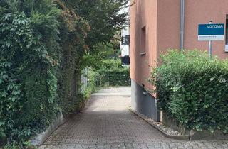 Garagen mieten in Markgrafenstr. Astp bei 8/10, 76437 Rastatt, Ruhiger Außenstellplatz in Hinterhoflage - Sicher Parken hinter dem Gebäude