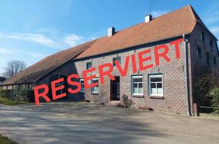 Bauernhaus kaufen in 26340 Zetel, Zetel - RESERVIERT____ Großzügiger Gulfhof mit Haupthaus und weiterem Wohngebäude, Scheune und großem Grundstück in Zetel-Driefel