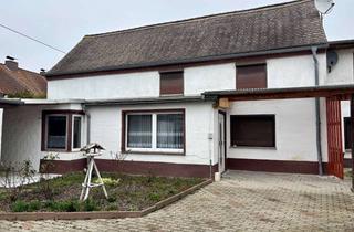 Haus kaufen in Hauptstraße 18, 06188 Landsberg, Teilsaniertes Haus mit Ausbaupotential