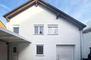 Haus kaufen in 63110 Rodgau, ZWEI HÄUSER, VIELE MÖGLICHKEITEN Modernisierte Liegenschaft mit großem Hof in Rodgau!