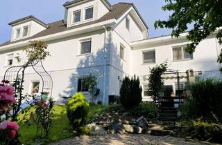 Haus kaufen in 89356 Haldenwang, Viel Platz für zwei Generationen in separaten Wohnungen