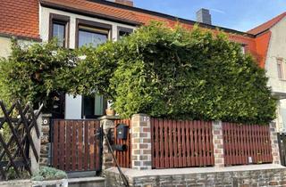 Reihenhaus kaufen in 04159 Leipzig, Topsaniertes Stadthaus mit Terrasse und Garage in Lützschena Leipzig