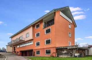 Anlageobjekt in 88630 Pfullendorf, Großzügiges Wohn- und Geschäftshaus in Ortsrandlage mit vielfältigen Möglichkeiten