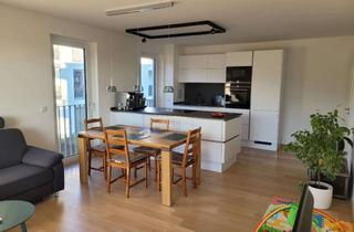 Wohnung kaufen in 85591 Vaterstetten, Exklusive 4-Zimmer-Wohnung mit gehobener Innenausstattung mit Balkon und EBK in Vaterstetten