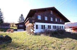 Bauernhaus kaufen in 87452 Altusried, Zweifamilienhaus im Bauernhausstil mit Tenne, Garage, Garten, Weitblick, ruhige Lage - Altusried