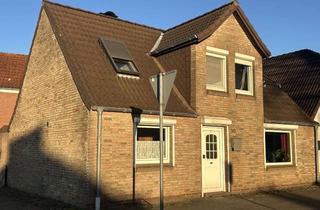 Haus kaufen in 25746 Heide, Verkauf eines gepflegten Wohnhauses mit Garage im Zentrum von Heide, Kreis Dithmarschen