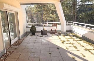 Wohnung kaufen in Heydenstraße 21, 14199 Schmargendorf, Hier kann der Sommer kommen! Großzügige 4 Zimmer mit 26 qm Süd-West Terrasse direkt am Messelpark