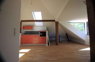 Wohnung mieten in Teupitzer Straße 95, 15755 Schwerin, Stylisches Dachgeschoss im Grünen vor den Toren Berlins