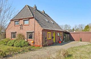 Einfamilienhaus kaufen in 25718 Friedrichskoog, Renovierungsbedürftiges Einfamilienhaus in bevorzugter Lage in Friedrichskoog
