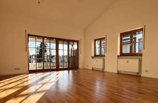 Wohnung mieten in 82377 Penzberg, Helle Wohnung mit GebirgsblickZentrale 2-Zimmer-DG-Wohnung in Penzberg