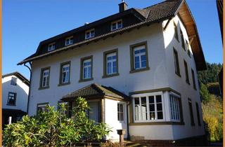 Haus kaufen in 77787 Nordrach, Nordrach - Eine Immobilie mit großem Potential: Wohnhaus mit viel Wohnfläche und Werkstatt zu verkaufen!