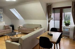 Wohnung kaufen in 85778 Haimhausen, Brück Immobilien - Schöne, vermietete 3 Zi.-Maisonettewohnung mit Balkon