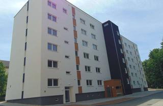 Wohnung mieten in Ernst-Schneller-Siedlung, 09350 Lichtenstein, Seniorengerechte und barrierearme 2-Raum-Wohnung mit Aufzug und Balkon
