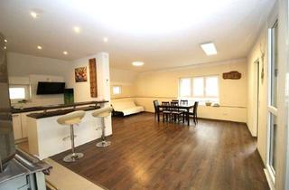 Einfamilienhaus kaufen in 74379 Ingersheim, Einmalige Gelegenheit: Häuserensemble mit 2 Häuser, Hofraum und Werkstatt.