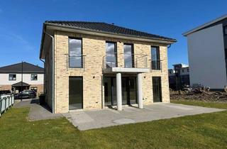 Villa kaufen in 24235 Laboe, Traumhafte Stadtvilla -Eleganz und Luxus auf großem Grundstück