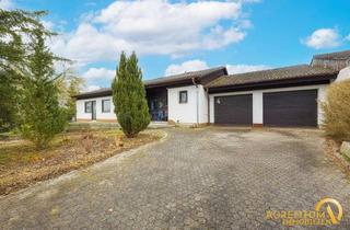 Haus kaufen in 93180 Deuerling, Sofort frei: Wohnen auf einer Ebene - Großzügiger Bungalow mit Doppelgarage zu verkaufen