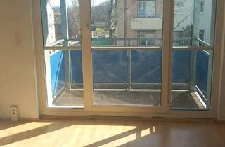 Wohnung mieten in Wilhelm-Pieck-Str., 06193 Löbejün, 2 Monate mietfrei: 3-ZKB-Wohnung in Wettin Löbejün