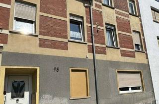 Haus kaufen in Ronneburger Straße 98, 04626 Schmölln, solides Objekt mit viel Platz, Innenhof und Garage sucht neue Eigentümer